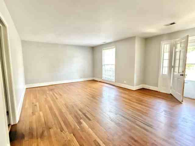 600 W Cedar St #1 - Photo 3 of 14