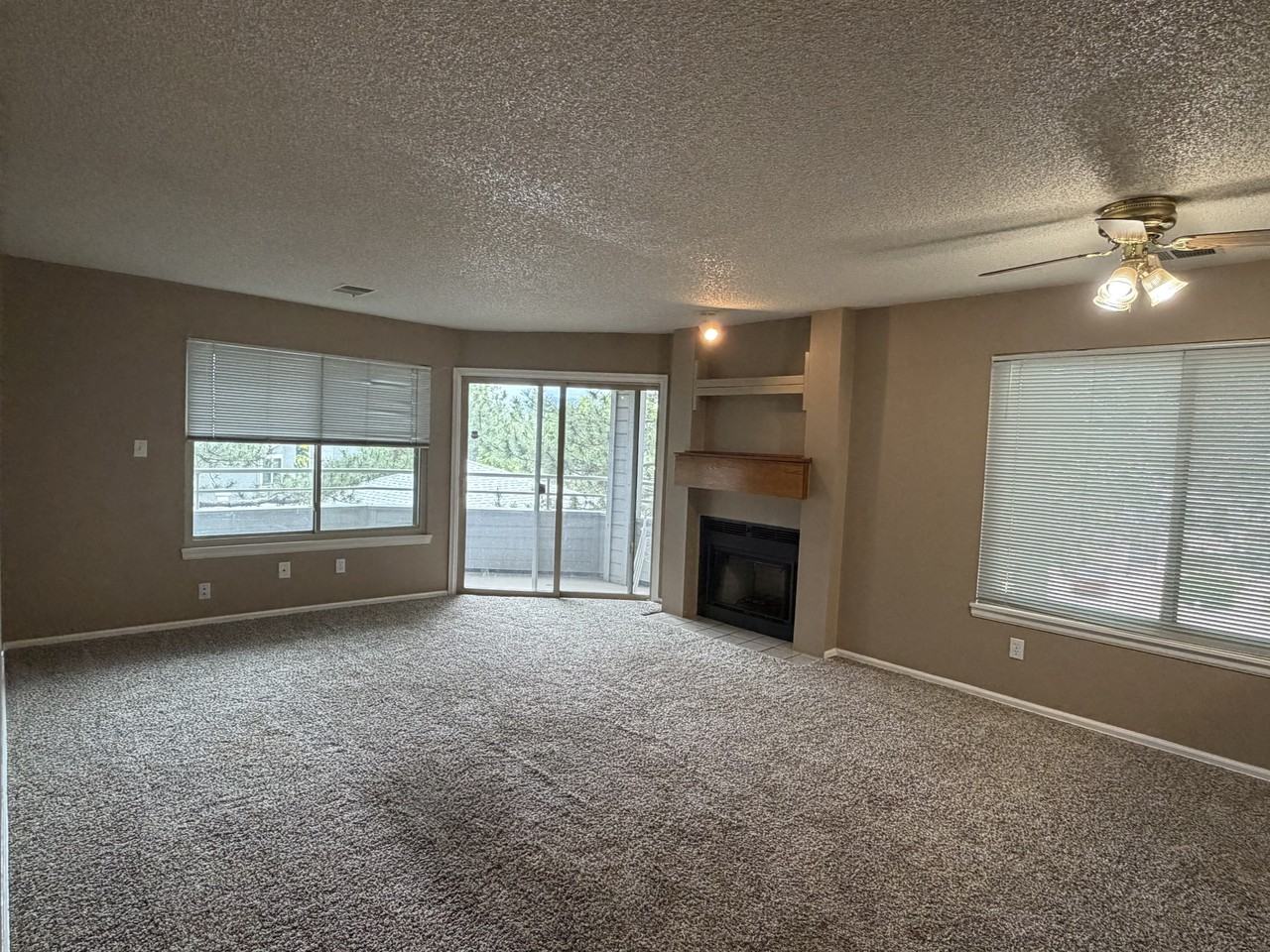 3624 Iguana Dr #1 - Photo 3 of 10