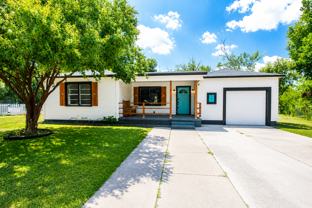 917 Crockett Ct - Photo 1 of 1