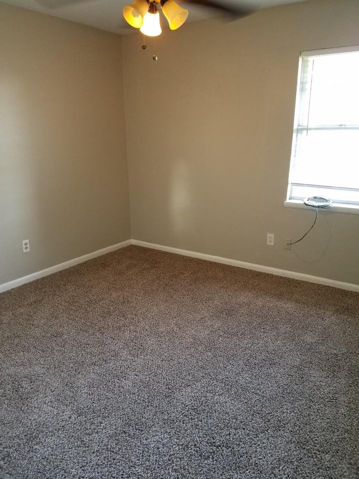 2113 Henderson Dr #1 - Photo 7 of 18