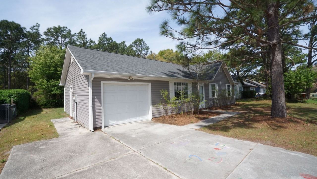 103 N Ginger Dr - Photo 2 of 16
