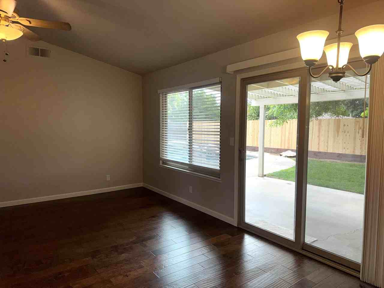 875 E Cromwell Ave #1 - Photo 6 of 29