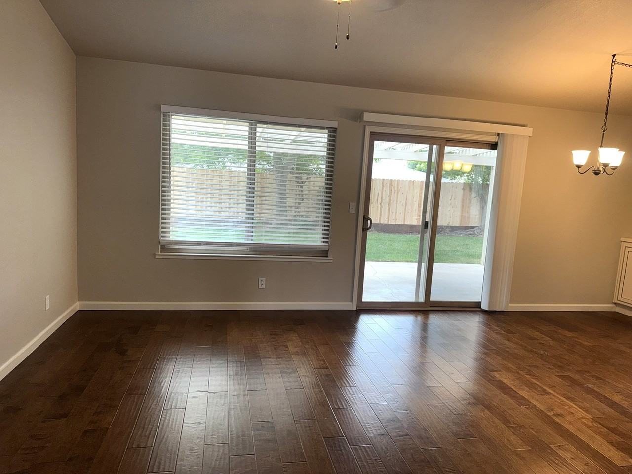 875 E Cromwell Ave #1 - Photo 7 of 29