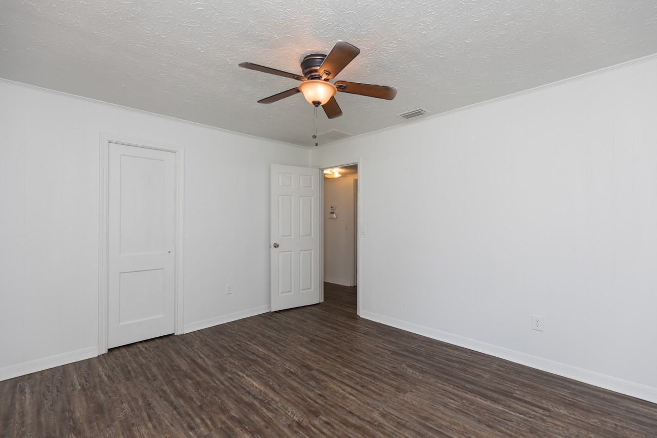 912 Huron St #1 - Photo 5 of 14