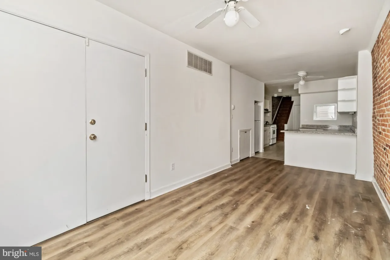 1122 William St #A - Photo 6 of 27