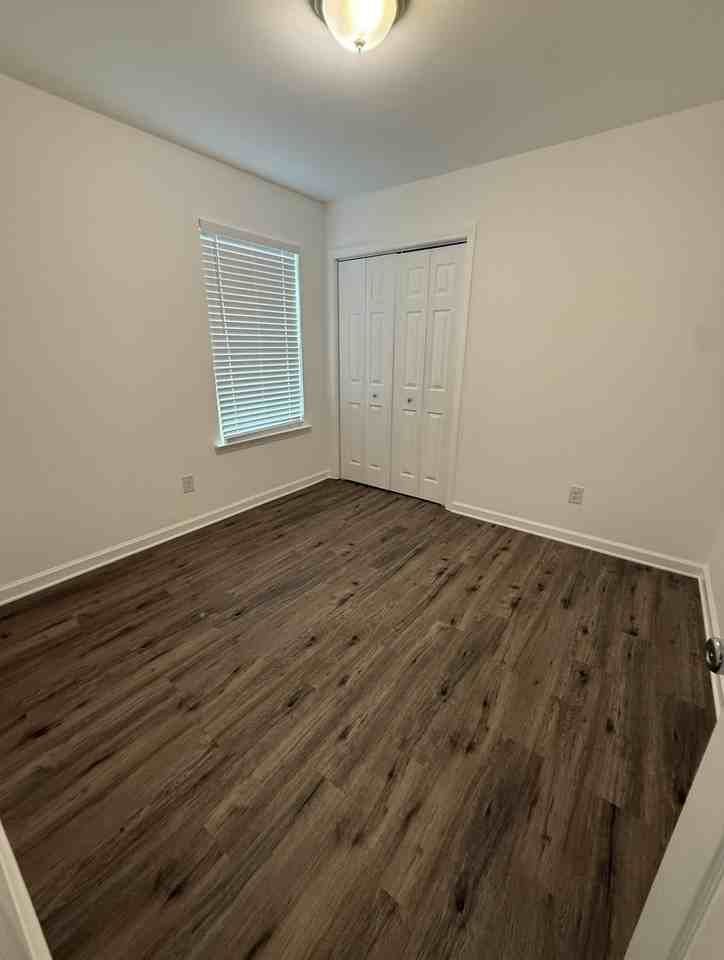 232 Mignionette Ave #1 - Photo 5 of 10