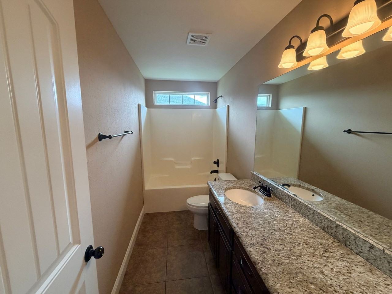 4916 Patton Dr - Photo 2 of 15