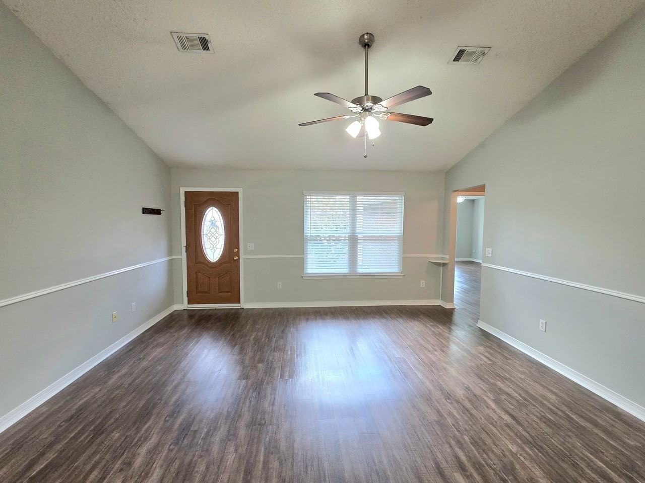 6607 Woodbury Forest Dr - Photo 4 of 18