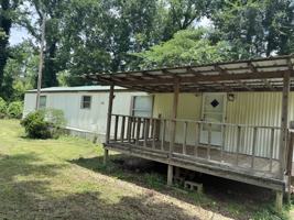 featured image of 608 Dillard Dr