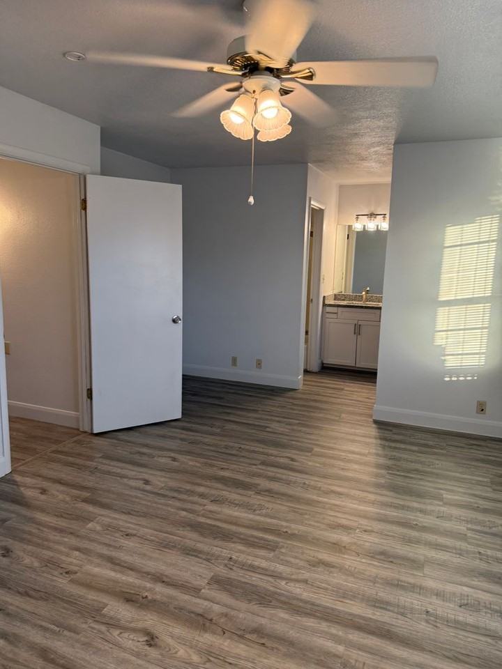 36 W 250 N - Photo 4 of 22
