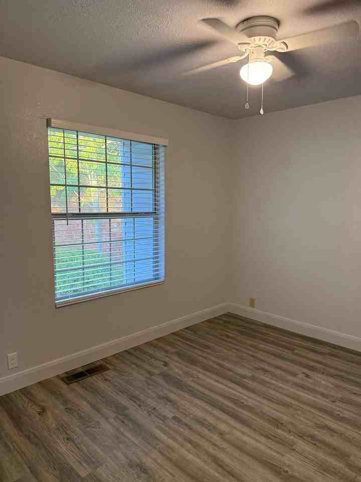 36 W 250 N - Photo 7 of 22