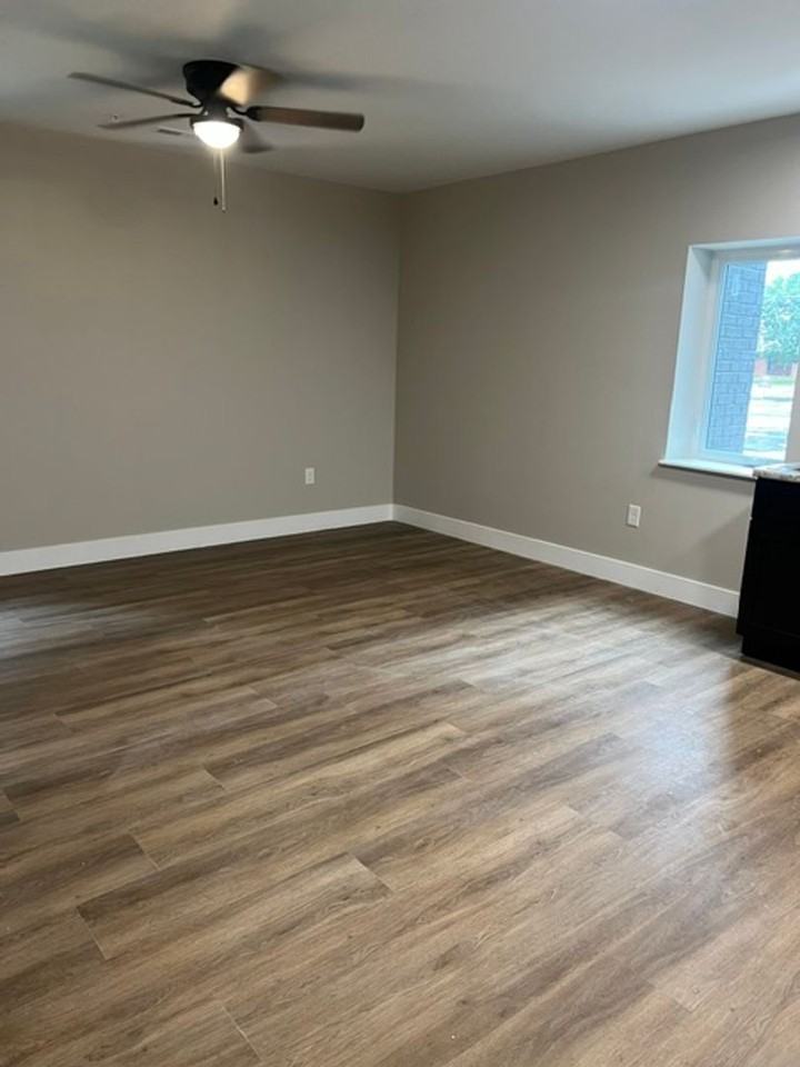 403 Mcfarland St #201 - Photo 5 of 6