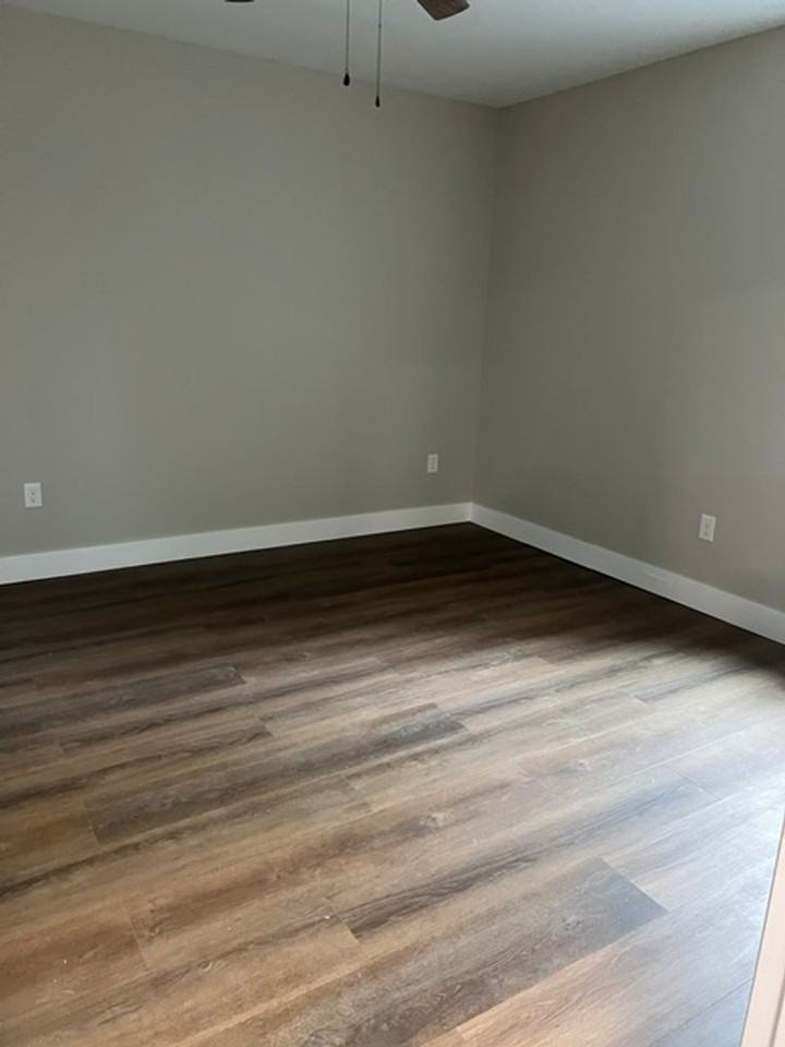 403 Mcfarland St #303 - Photo 6 of 8