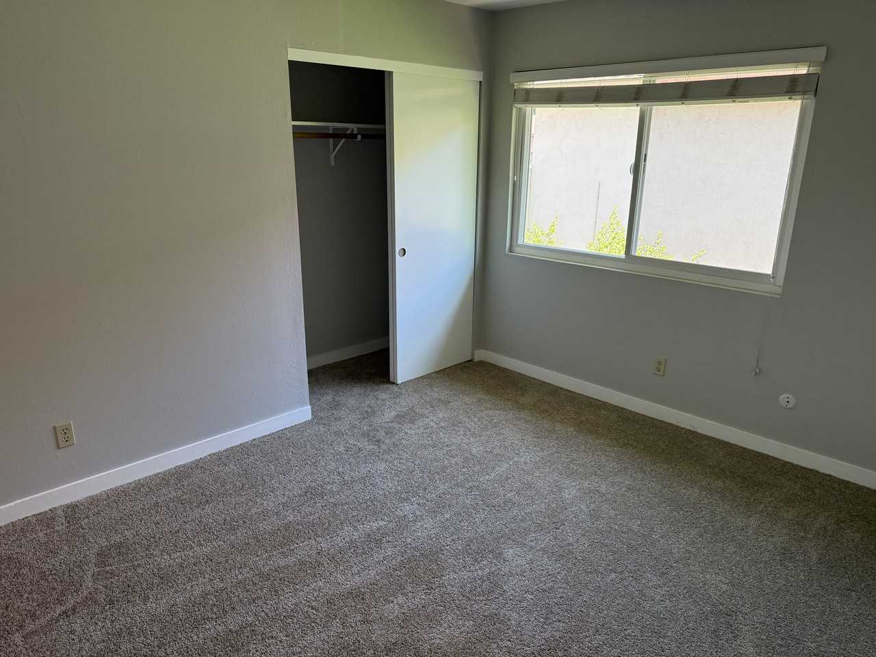 2431 Bethards Dr #4 - Photo 5 of 9