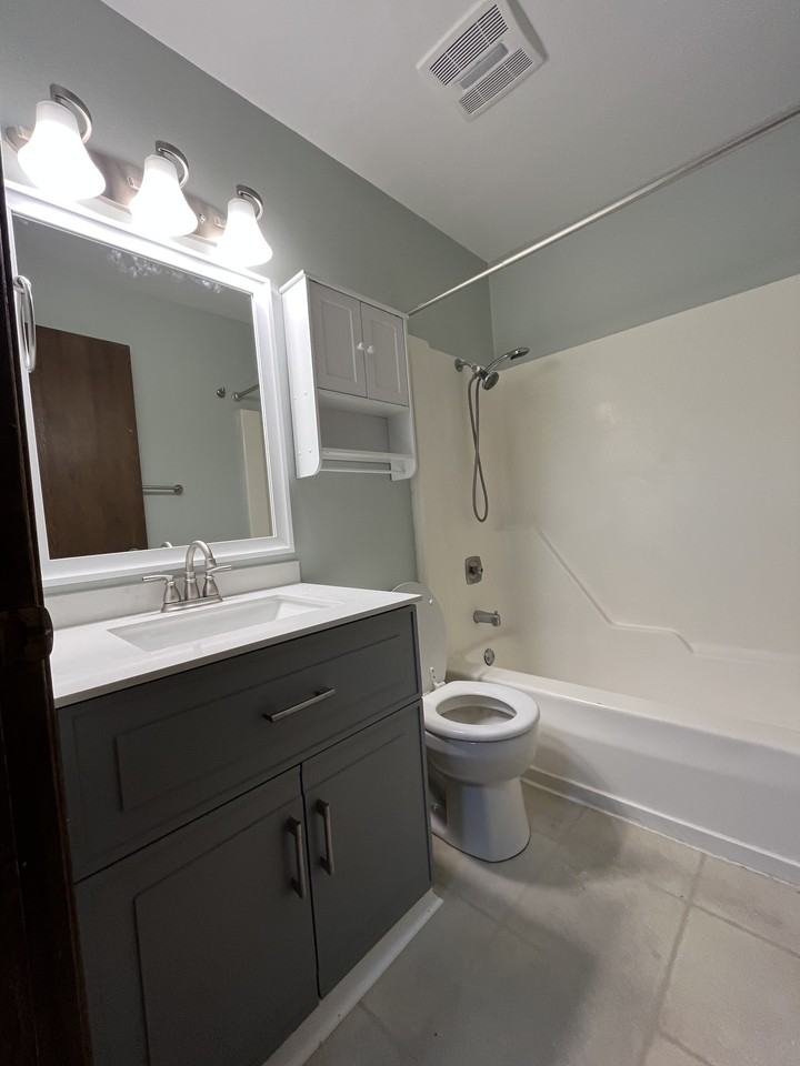 1226 Grissom Dr #1226 - Photo 5 of 16