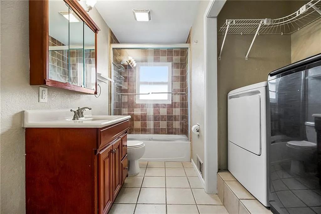 1305 Craig Dr #1 - Photo 5 of 24
