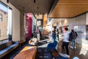 featured image of 1107 E Madison St