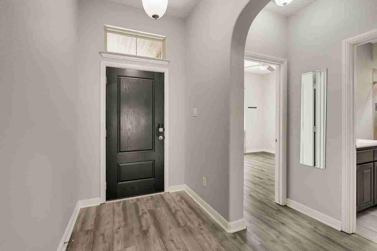 1513 Canary Ln #1 - Photo 3 of 31