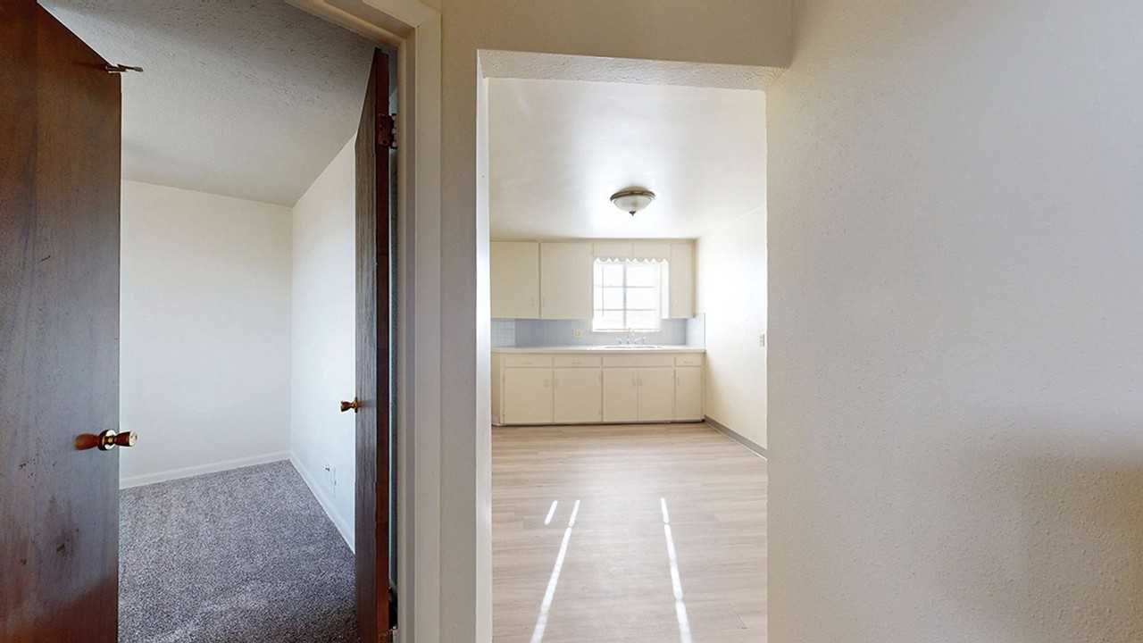 Lovely Two Creeks Townhomes - Photo 3 of 50