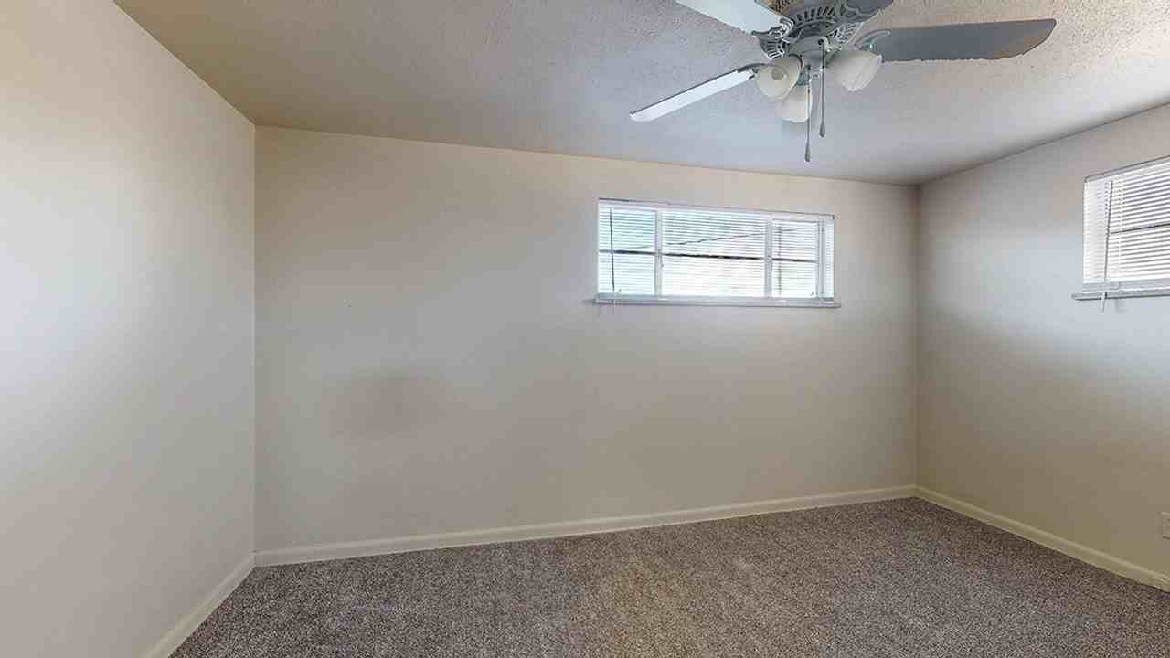 Lovely Two Creeks Townhomes - Photo 7 of 50