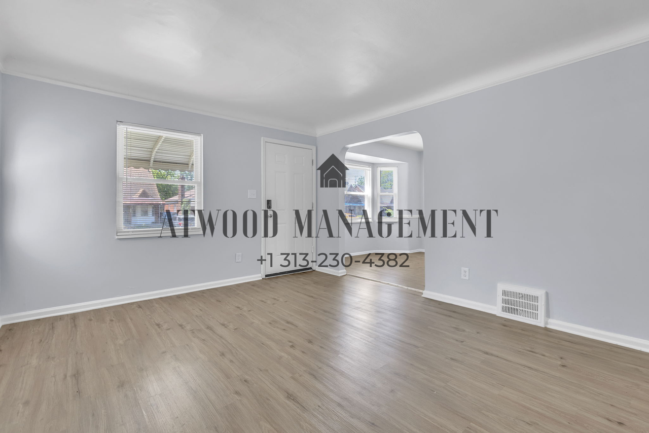 13669 Pfent St - Photo 2 of 17