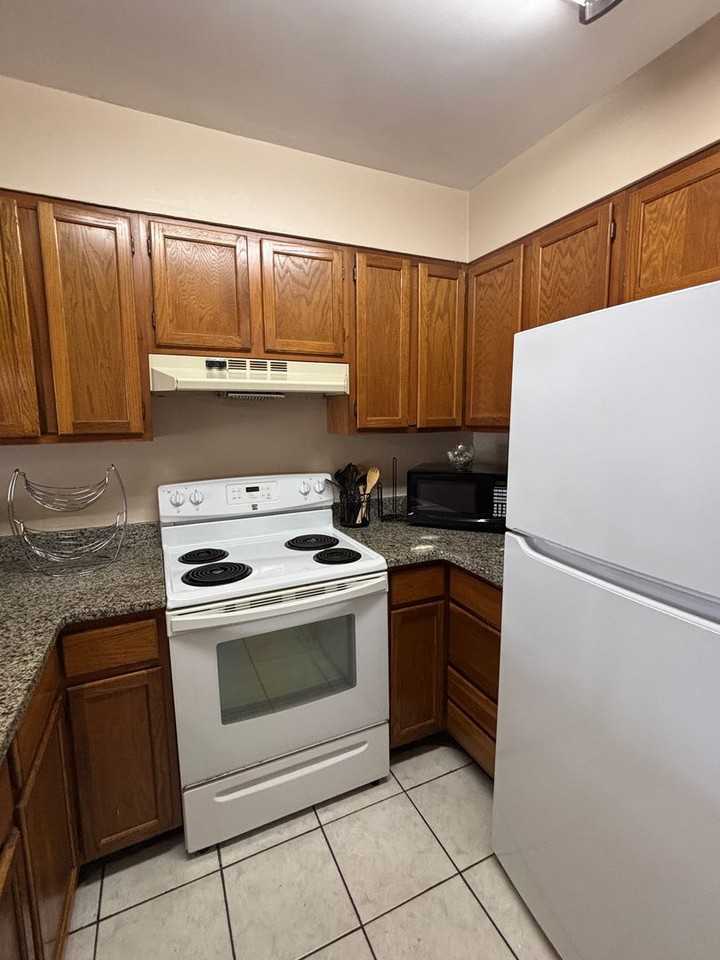 8126 Surf Dr - Photo 3 of 15