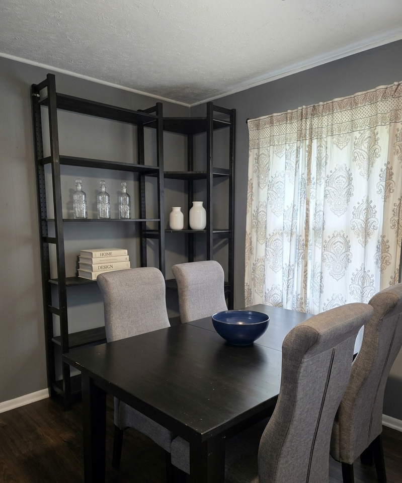 9303 Lewis Ave Kansas City MO 64138 #1 - Photo 5 of 8