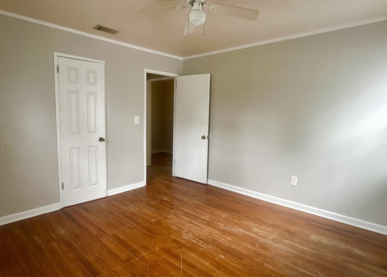 2408 Giddens Dr #1 - Photo 3 of 18