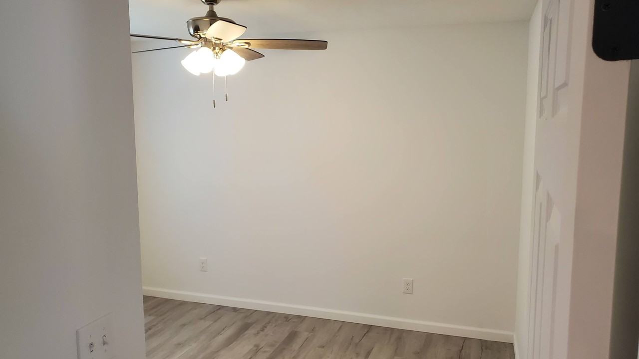 90 Julia D Ln #90 - Photo 7 of 12