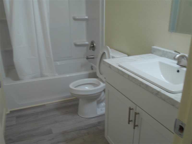 1852 Hile Ave #1852 - Photo 6 of 17