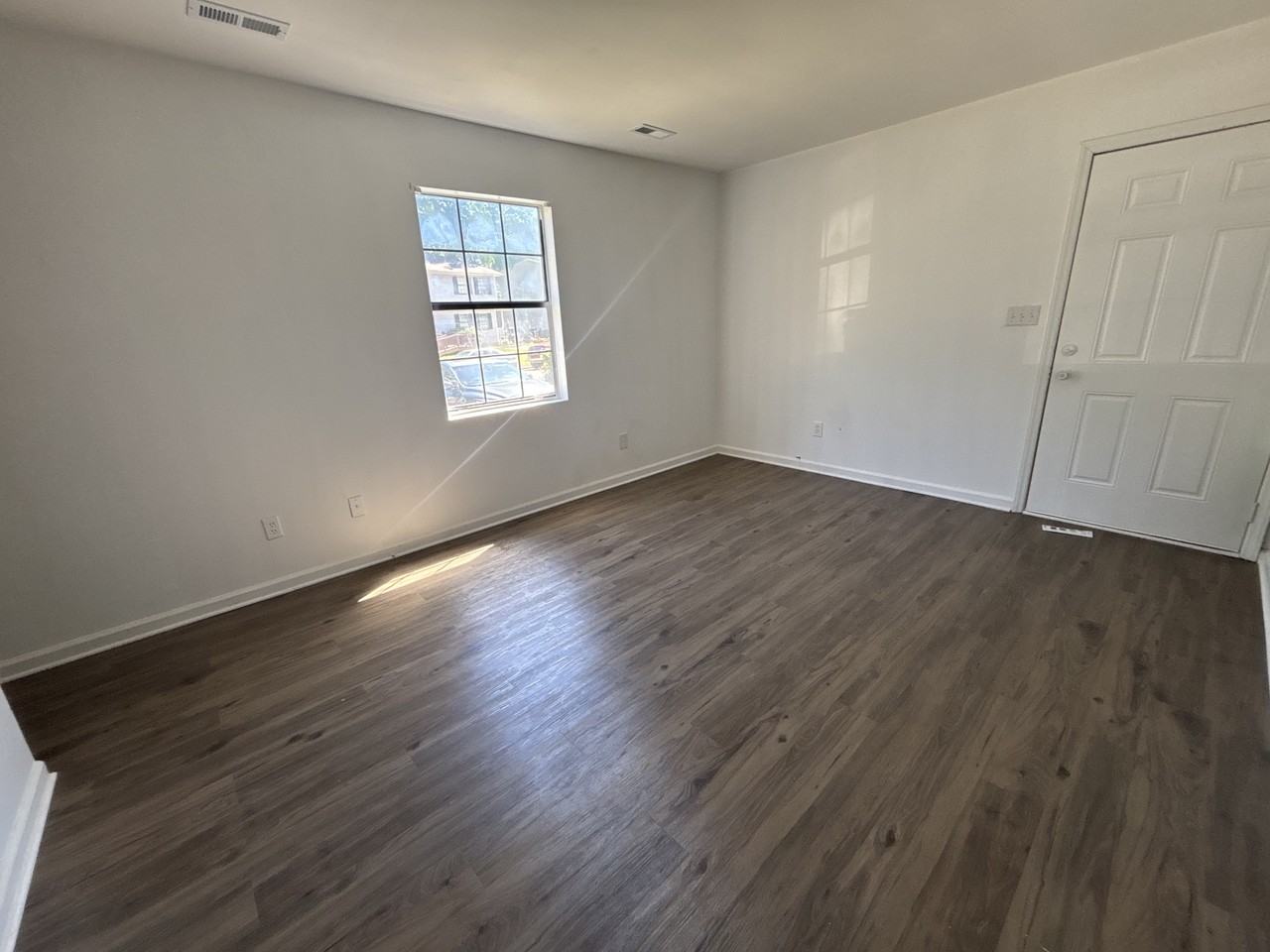 1431 Cherrycrest Dr #A - Photo 5 of 8