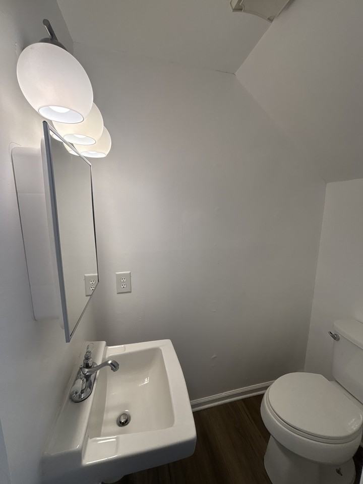 1431 Cherrycrest Dr #A - Photo 6 of 8