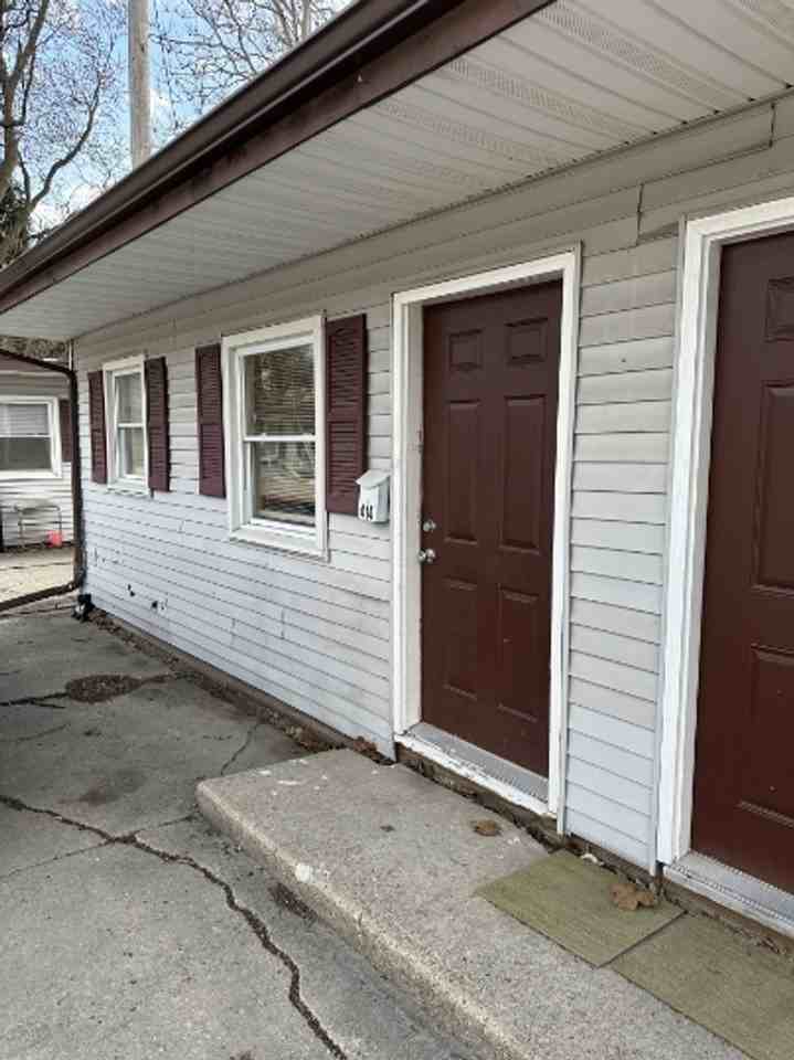 415 E Letchworth St - Photo 2 of 16