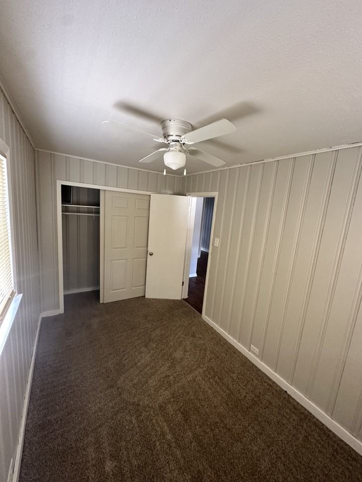 415 E Letchworth St - Photo 7 of 16