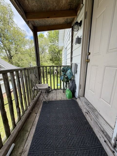 1722 10th St #B - Photo 3 of 22