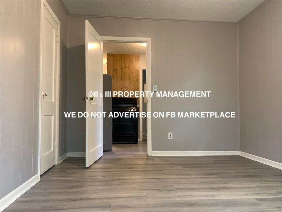 12141 W 55th St #4 - Photo 7 of 11