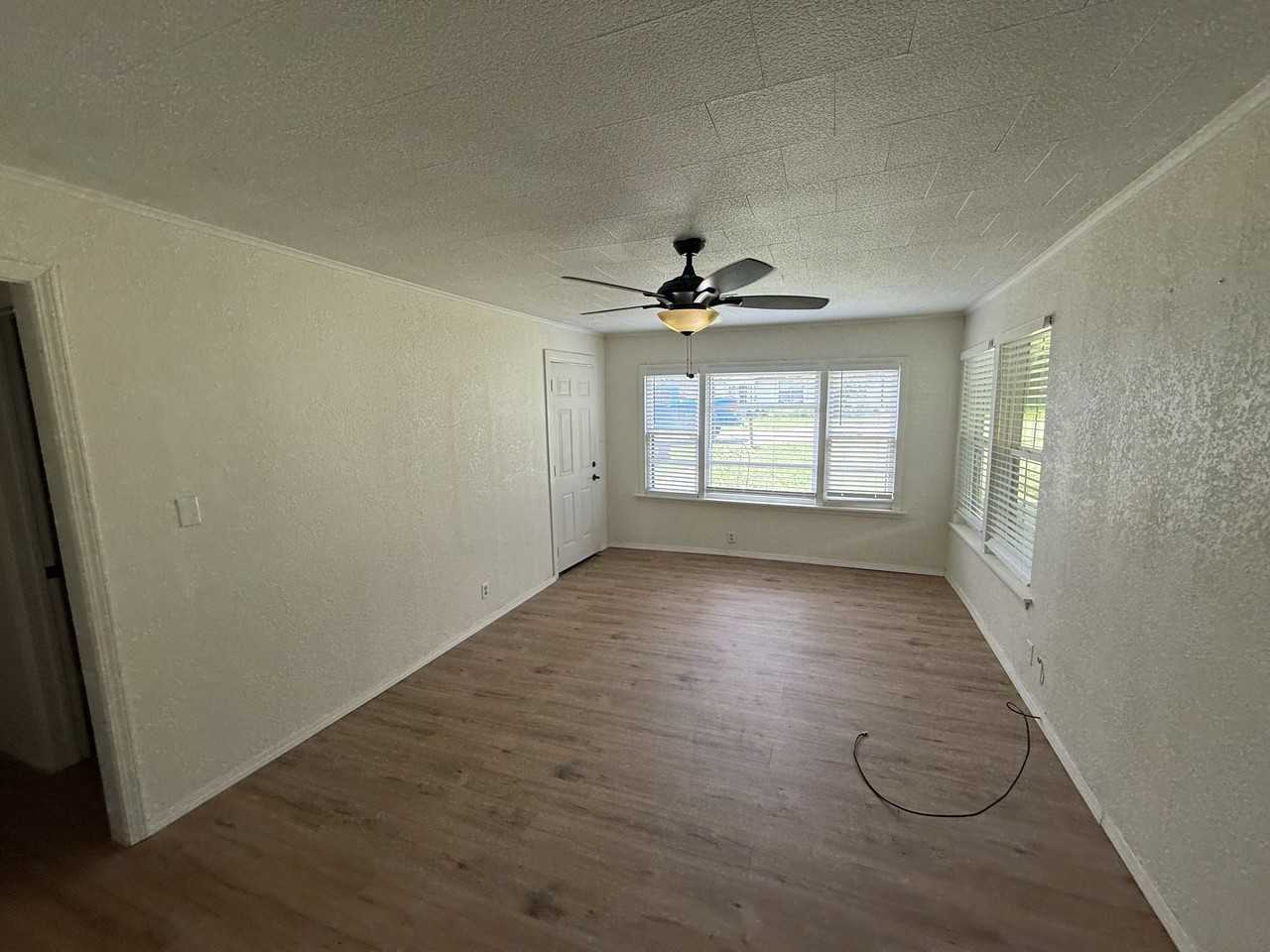1002 S Highland St #1 - Photo 2 of 9