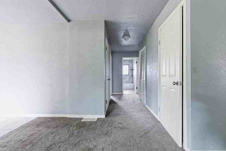 1707 S Broadway Blvd #1 - Photo 5 of 10