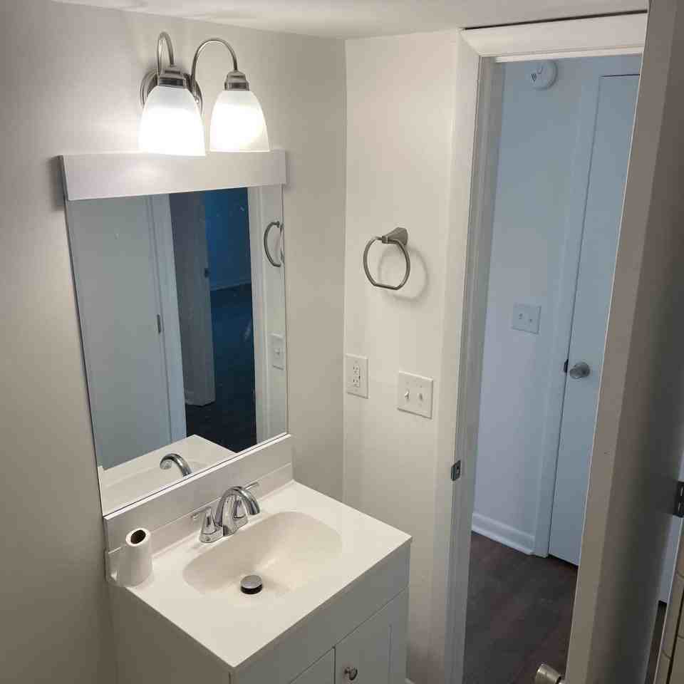 121 Grimes St #1 - Photo 7 of 12