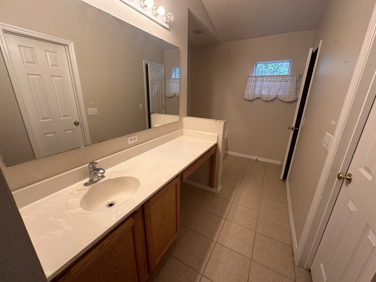 2529 Sw 156th Pl #1 - Photo 7 of 10