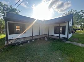 featured image of 105 N Carver St #1