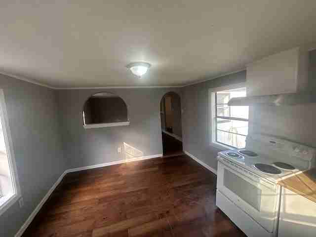 105 N Carver St #1 - Photo 5 of 20