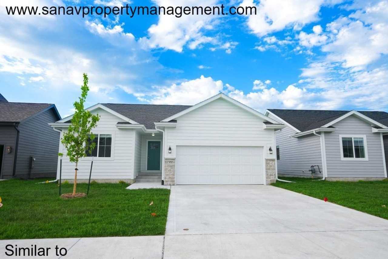 700 Se Mesa Dr - Photo 2 of 35