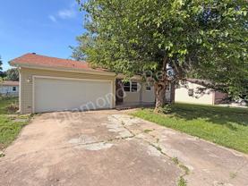 2264 E Nora St - Photo 1 of 1