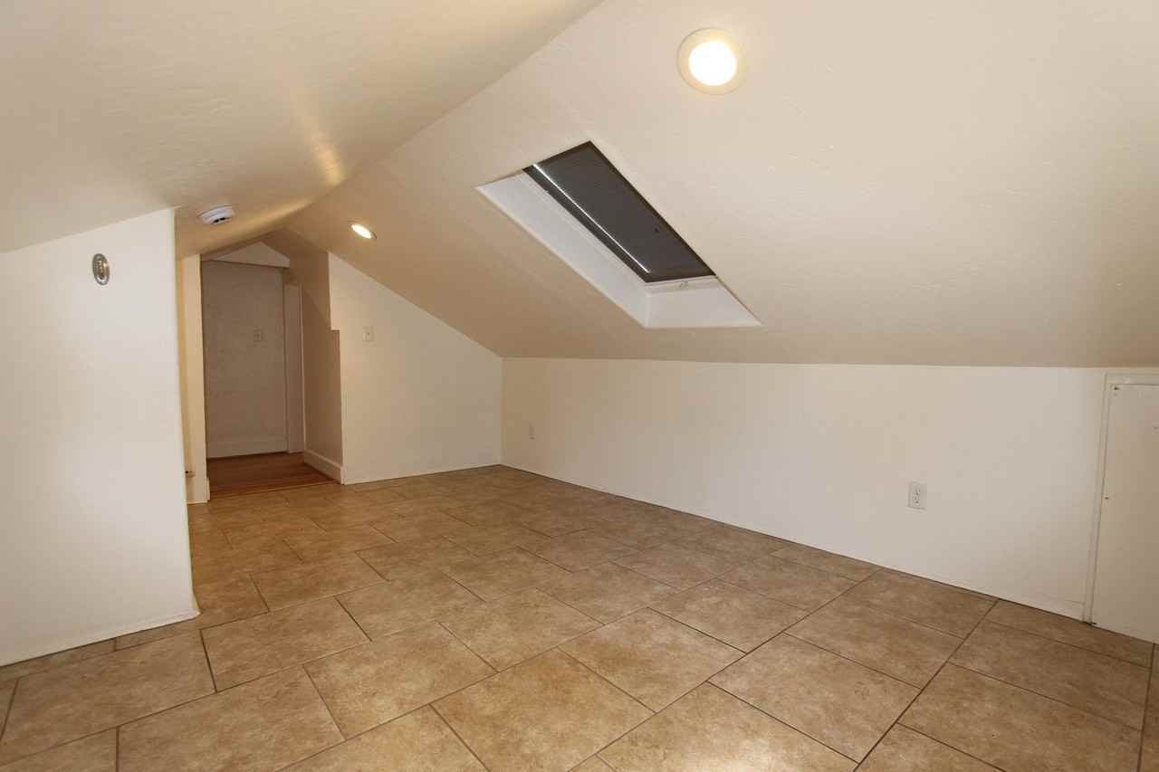 209 E Dale Ave - Photo 2 of 26