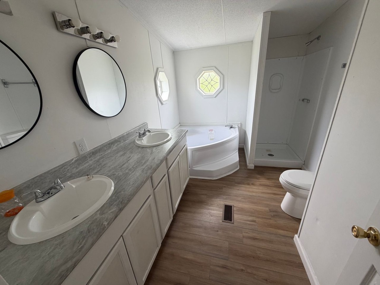 113 Briteblue Dr - Photo 6 of 28
