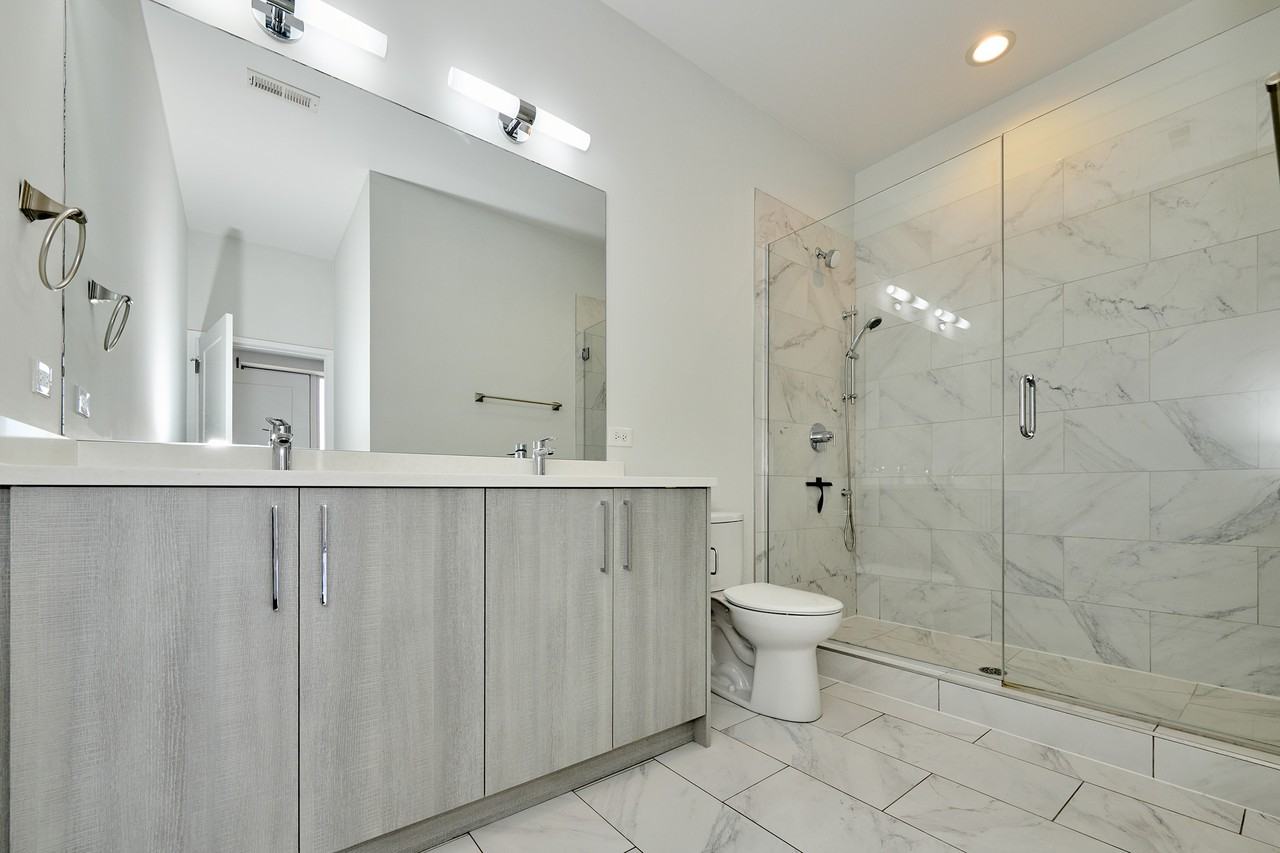 5139 North Broadway - 304 #304 - Photo 5 of 8