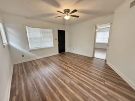 featured image of 300 Richard St #1