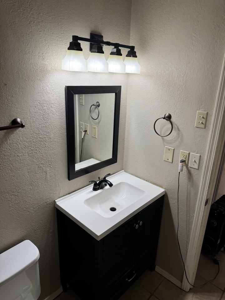 1013 W Atlanta Ct #1 - Photo 2 of 12