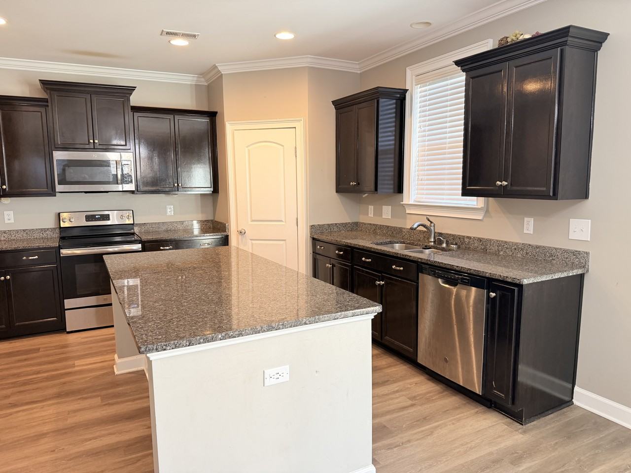 29873 Copper Run Dr #1 - Photo 2 of 30